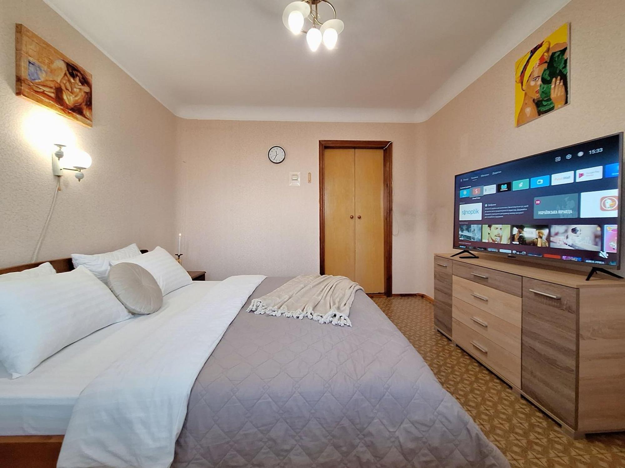 4 Ліжка З Балконом Документи Для Відряджень Мережа Alex Apartments Безконтатне Заселення 24-7 Poltava Eksteriør billede